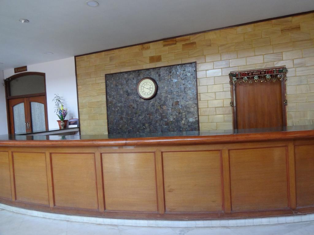 Hotel Sita Manor Gwalior Bagian luar foto