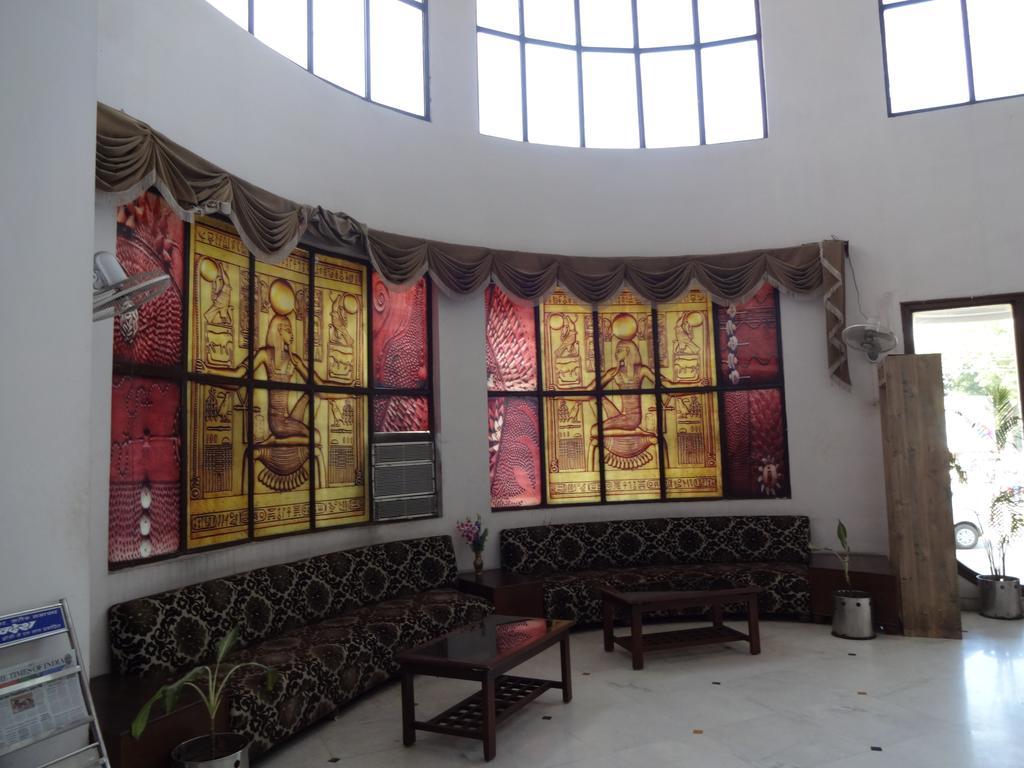 Hotel Sita Manor Gwalior Bagian luar foto