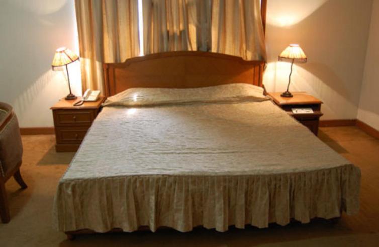 Hotel Sita Manor Gwalior Ruang foto