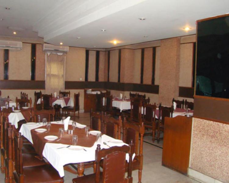 Hotel Sita Manor Gwalior Bagian luar foto