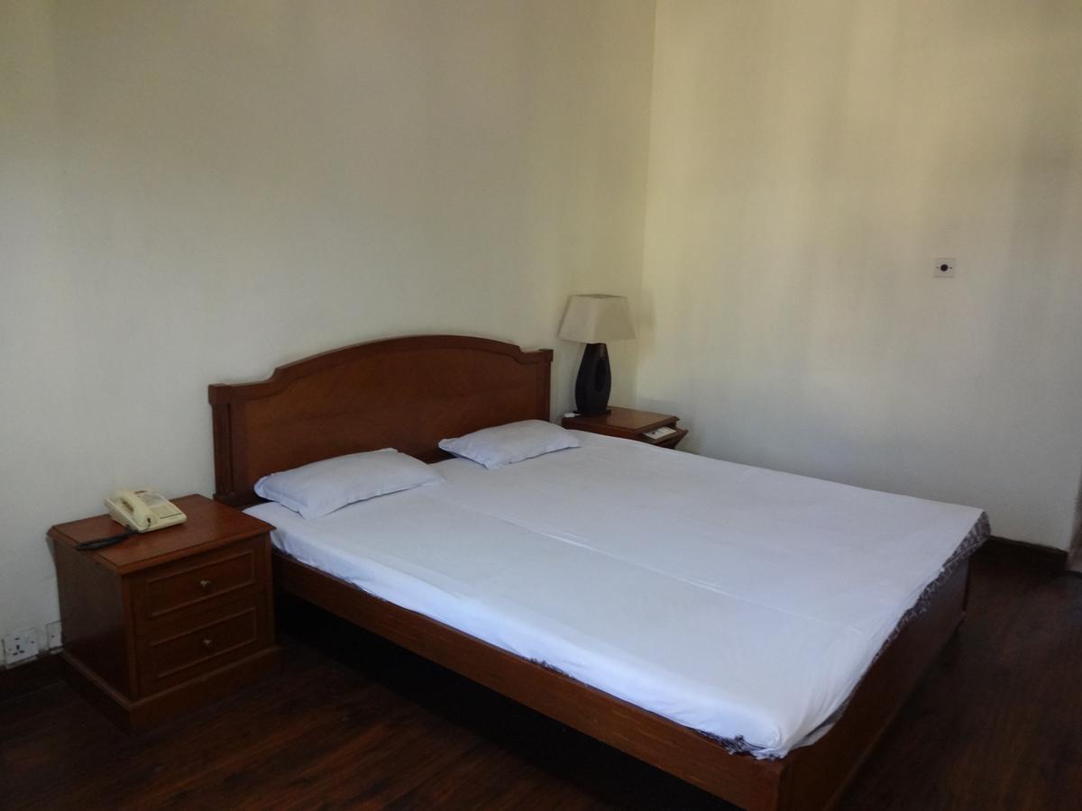 Hotel Sita Manor Gwalior Ruang foto