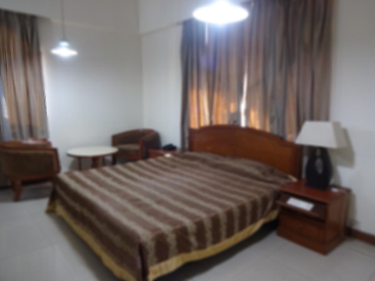 Hotel Sita Manor Gwalior Ruang foto